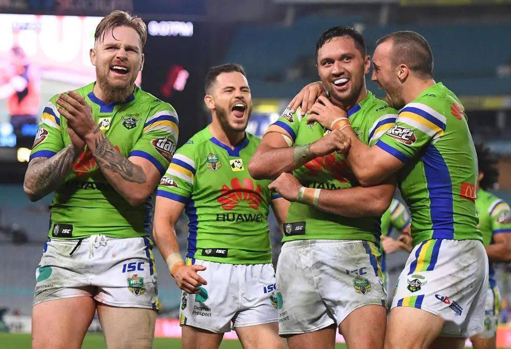  科森扎客场突围，西西里岛球队打破客场魔咒